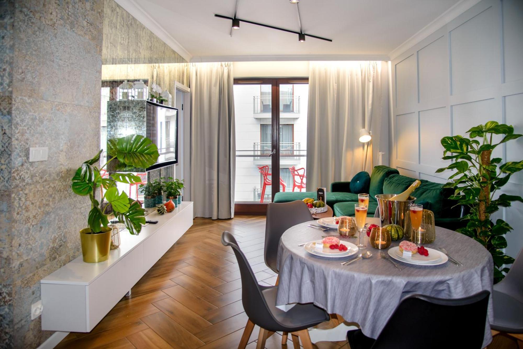 Maya'S Flats & Resorts 34 - Chmielna 73 Gdańsk Extérieur photo