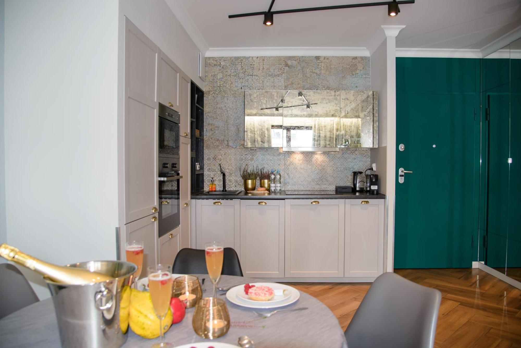 Maya'S Flats & Resorts 34 - Chmielna 73 Gdańsk Extérieur photo