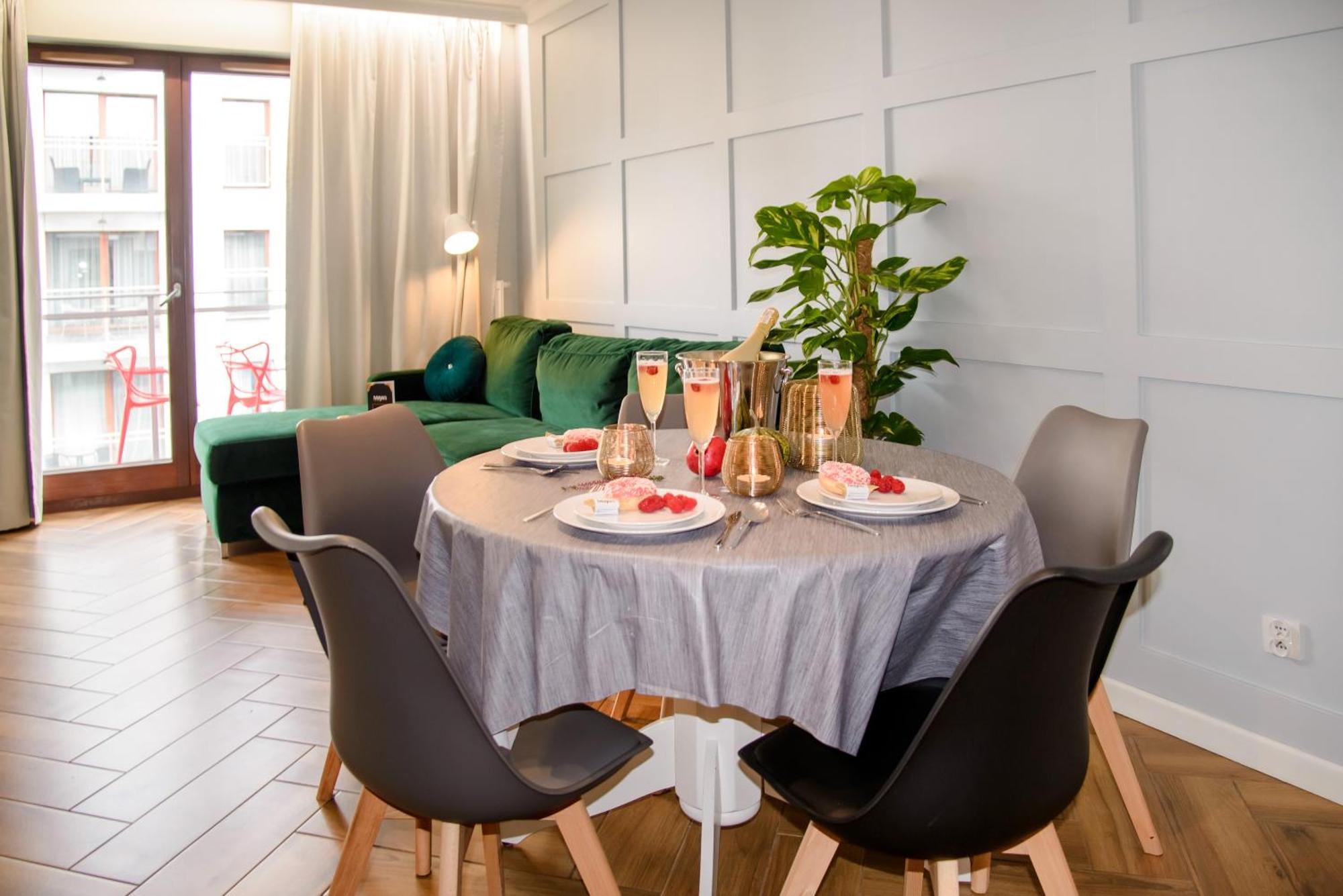 Maya'S Flats & Resorts 34 - Chmielna 73 Gdańsk Extérieur photo